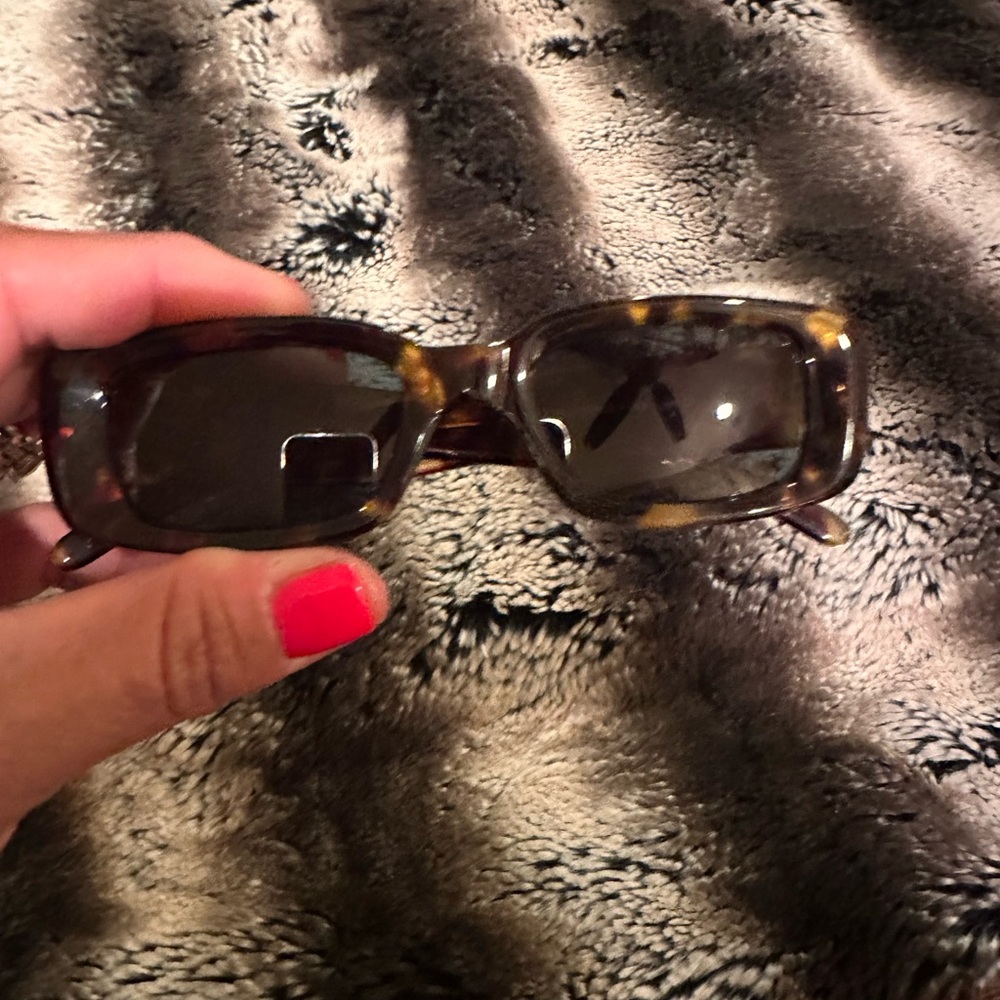 Like new tortoiseshell Gucci sunglasses